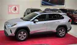 تۆیۆتا ڕاڤ 4